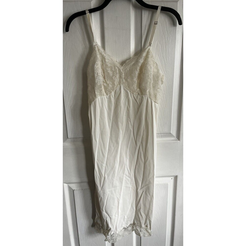 Vintage Ivory Cream Heavenly Lace, Nylon Slip Lingerie By Fischer Size 34
